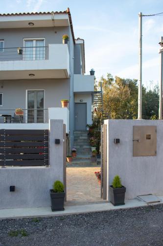 Skala Oropou Apartment | Enjoy A&A