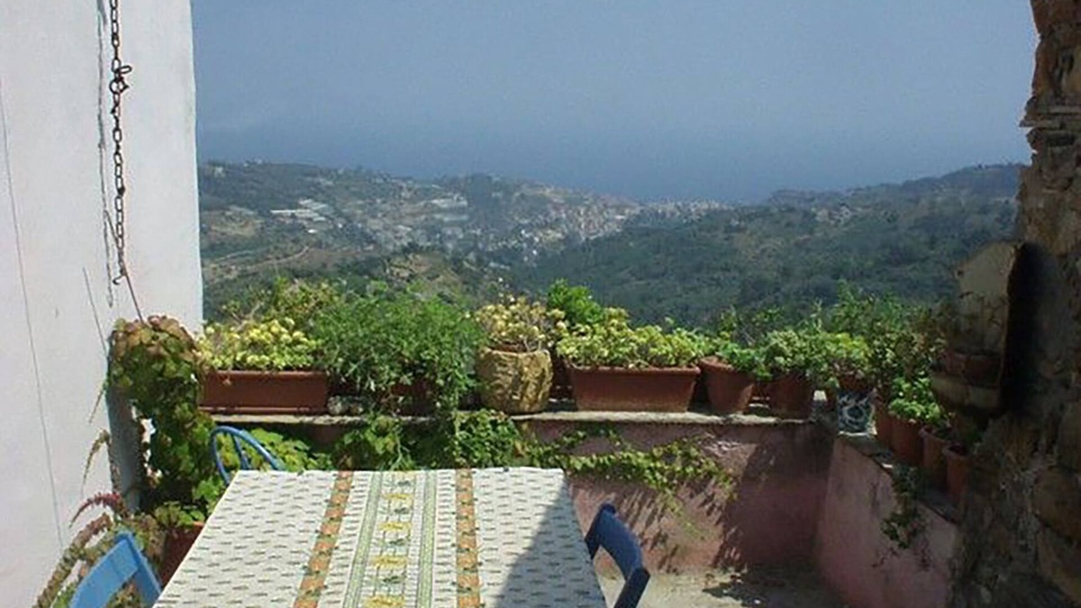 Lingueglietta House | Enjoy a unique vacation, alternating sea and relaxation