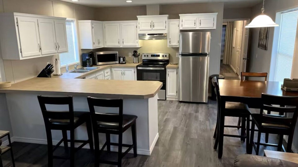 Fort Smith House | Enjoy Comfort & Convenience While Exploring the Bighorn River & Lake!