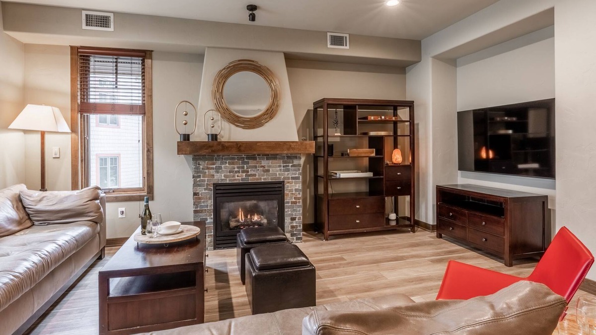 Woodwinds House | Enjoy Fall in Mammoth Lakes! Townhome with 2 Private Decks, Hot Tub, Fireplace and Grill!
