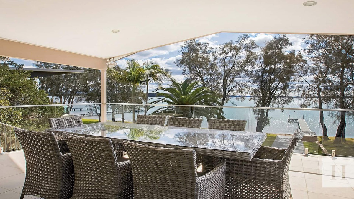 Summerland Point House | Enjoy Lazy Daze - Waterfront, Hot Tub, Jetty!