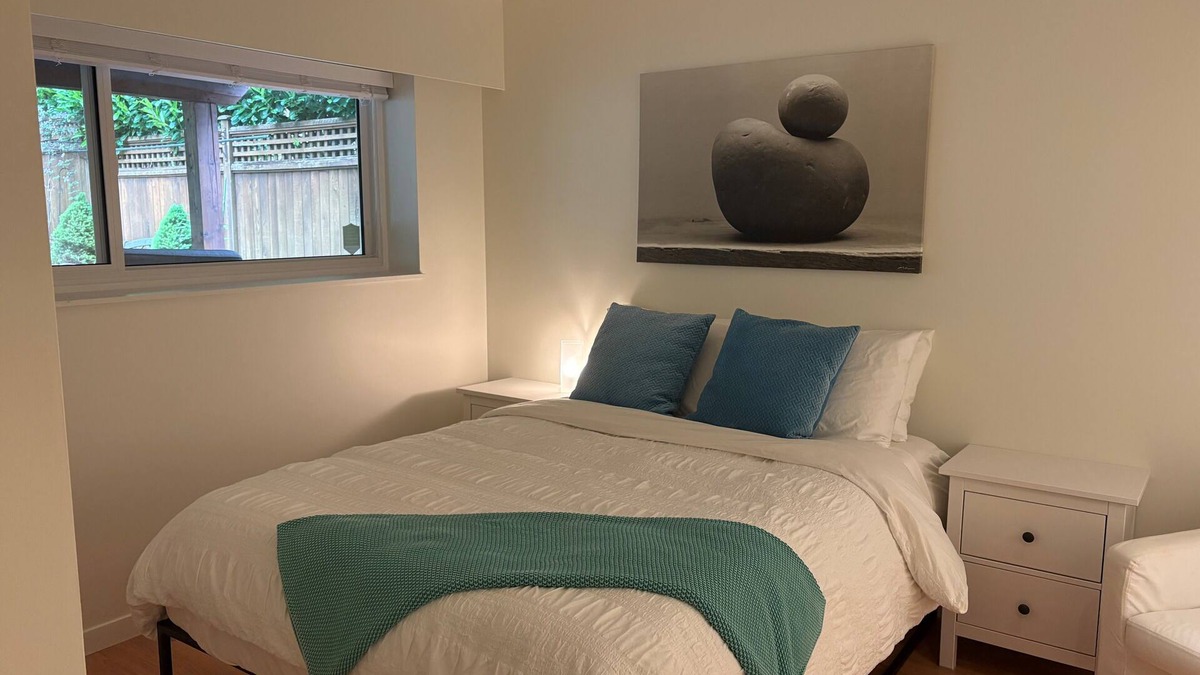 Lynn Valley House | Enjoy nature in this cozy garden suite nestled in the mountains of Lynn Valley
