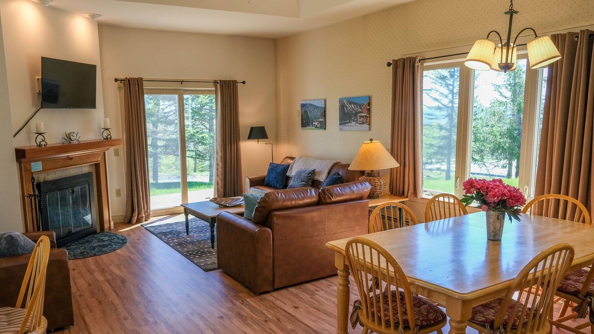Ludlow Condo | Enjoy our ski in ski out condo. Located mid-mountain at Solitude Peak!