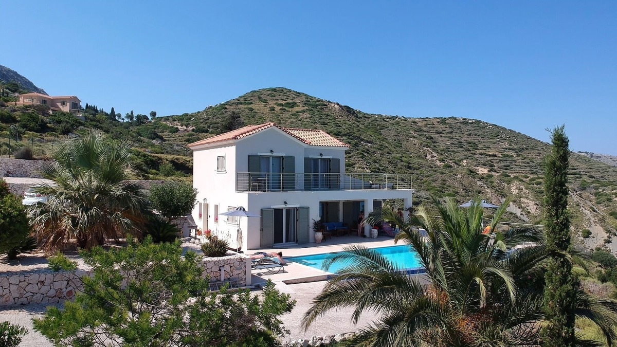 Skala Villa | Enjoy privacy & peace at Villa Ambelonas and stunning infinity sea views