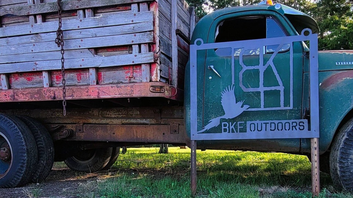 Kimball Cabin | Enjoy the countryside while being 30 min from the Missouri River