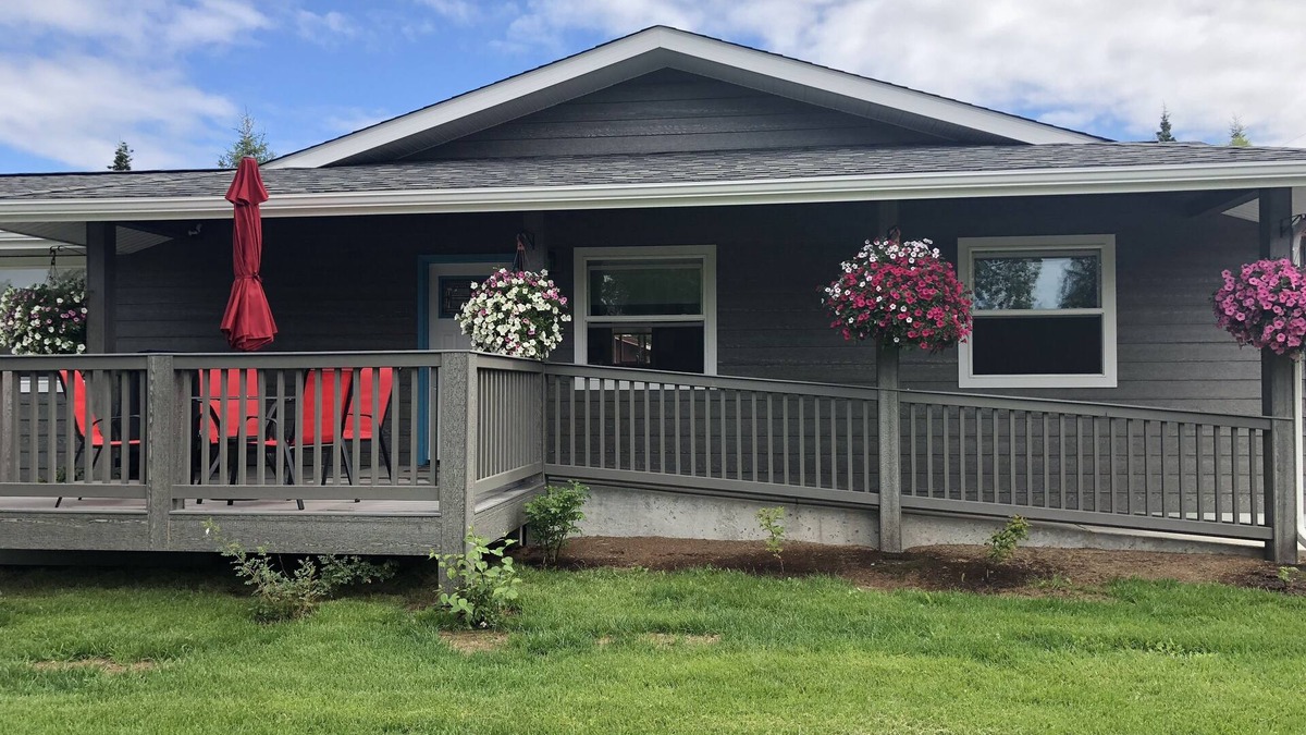 Soldotna Apartment | Enjoy the creature comforts of a home