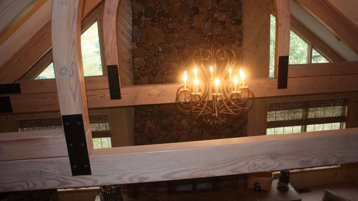 Red River Cabin | Enjoy the serenity of the mountains in this beautiful spacious luxury home!