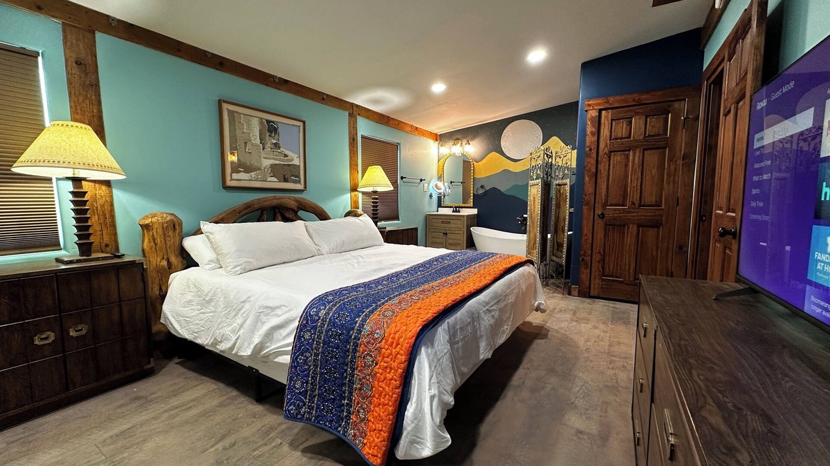 North Valley House | Enjoy this 2 bedroom attached unit with an amazing master suite. (Note: This is one of two units on the same property with a shared parking area.)