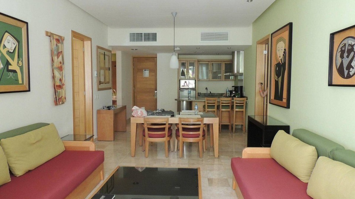 Ejidal Hotel | Enjoy with your family group in a two-bedroom suite.