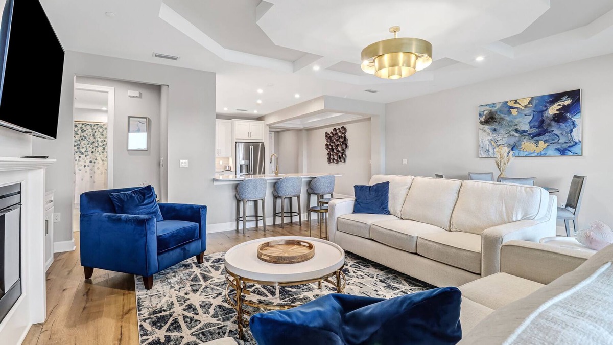 Naples Condo | Enjoy your brand new private 2 bedroom getaway in beautiful Naples Florida.