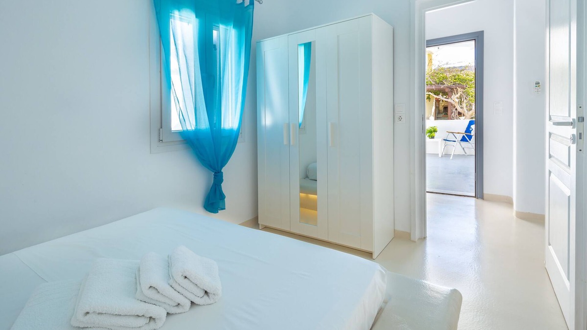 Karystos Apartment | Enjoy your stay at Karystos Villas with a wonderfull view over the sea!