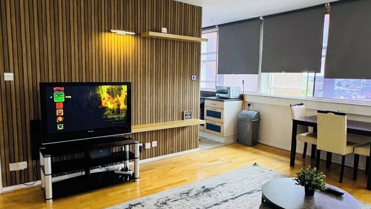 Selhurst Apartment | Enjoyable 2-bedroom apartment in Croydon