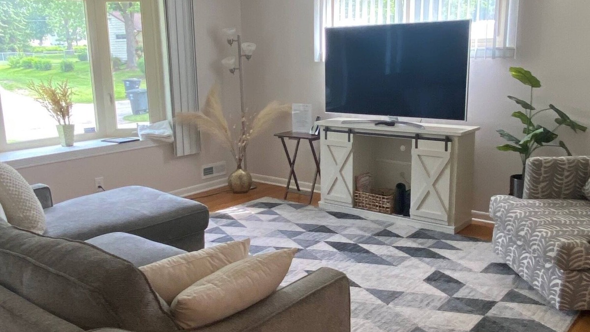 Greenfield House | Enjoyable 4-bedroom house in Greenfield, WI