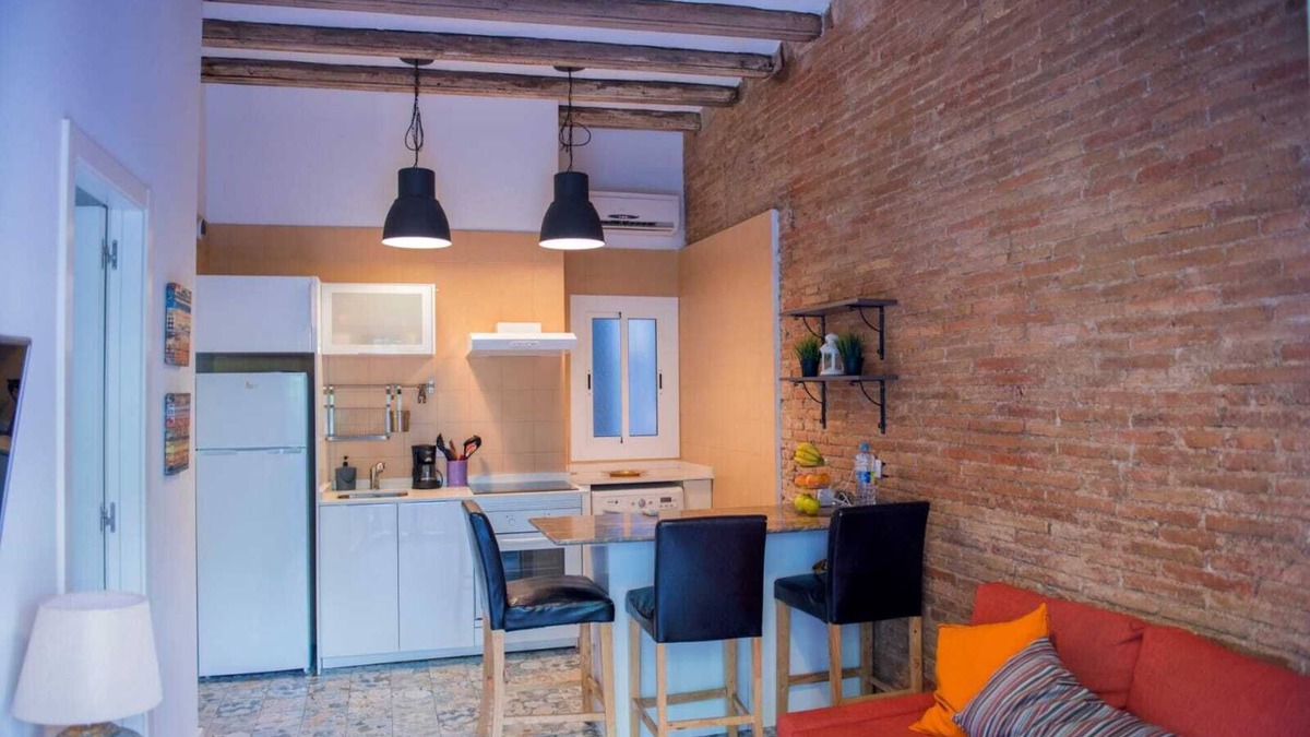 Hostafrancs Apartment | Enjoyable Apartement