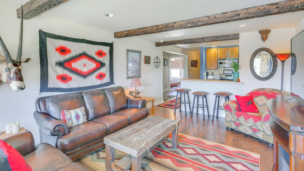 Ennis House | Ennis Vacation Rental w/Balcony: Walk to Downtown