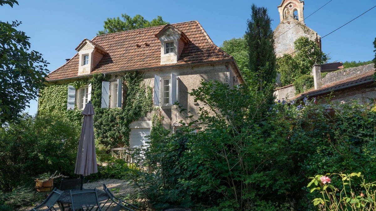 Belaye House | Ensemble Romantique, 17th century watermill and converted barn + private pool