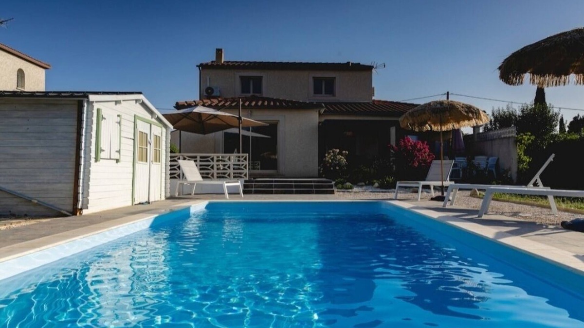 Millas Villa | ENSOLEILLÉE VILLA for 4 to 12 PEOPLE WITH SWIMMING POOL AND GARDEN