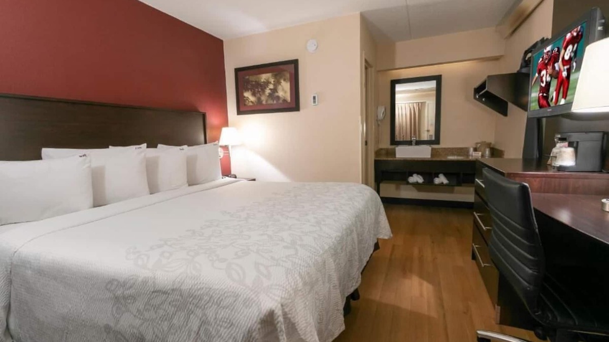 Statesville Apartment | Ensuring a Very Comfortable & Memorable Stay! Pet-friendly, Free Parking!