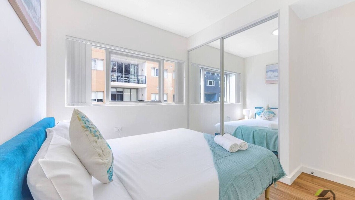 Wolli Creek Apartment | Entire 2 bedroom in the heart of Wolli Creek