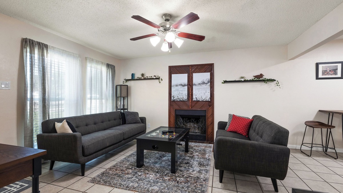 Midlothian Apartment | Entire 2 bedroom unit downstairs, family owned.