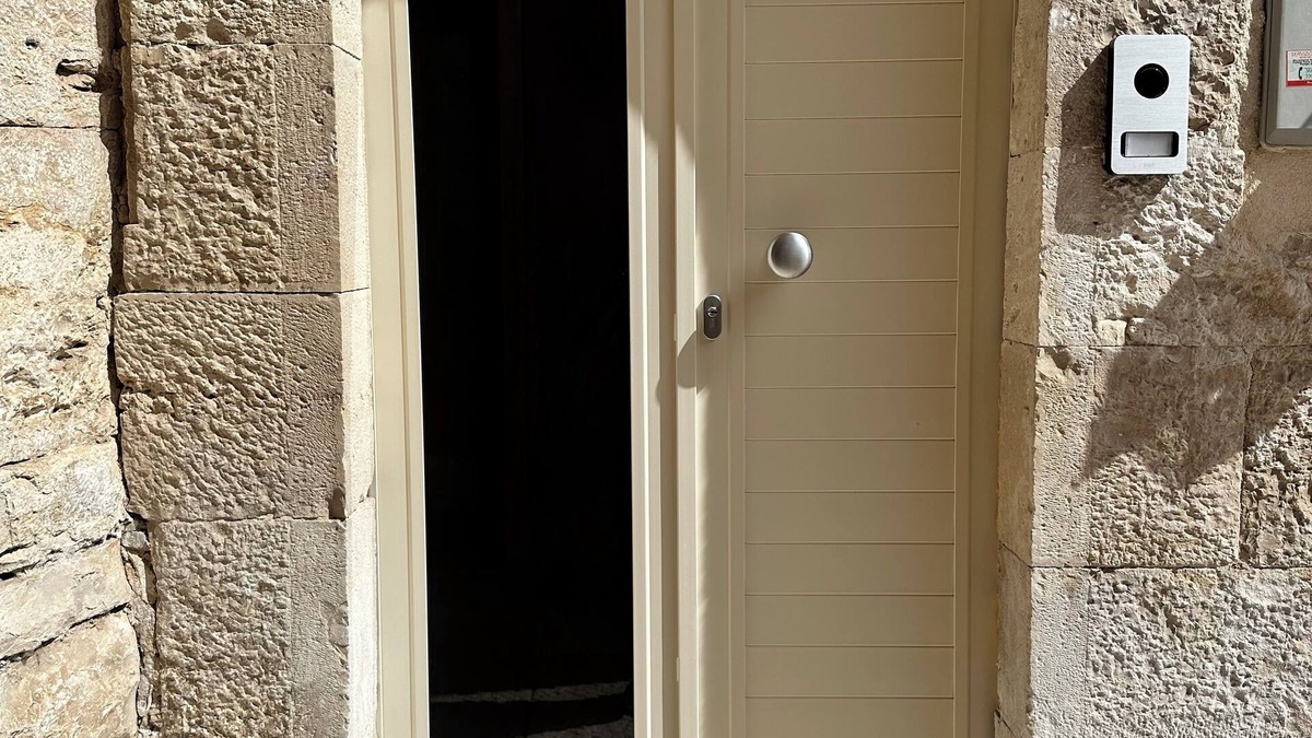 Palo del Colle Apartment | Entire apartment 40 sqm - self check in, electronic opening. Maximum privacy