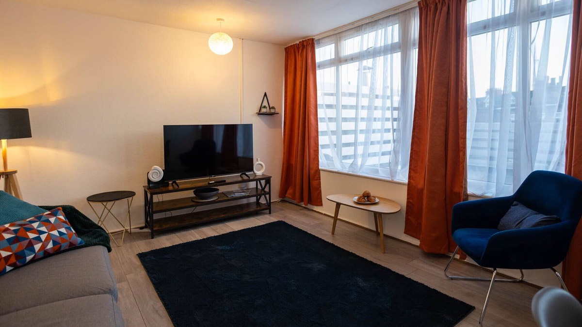 Felixstowe Apartment | Entire Apartment in Felixstowe - Undercliff 4