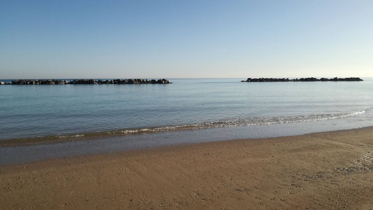 Vallevo Apartment | Entire apartment in semi-detached house in quiet area in front of the sea