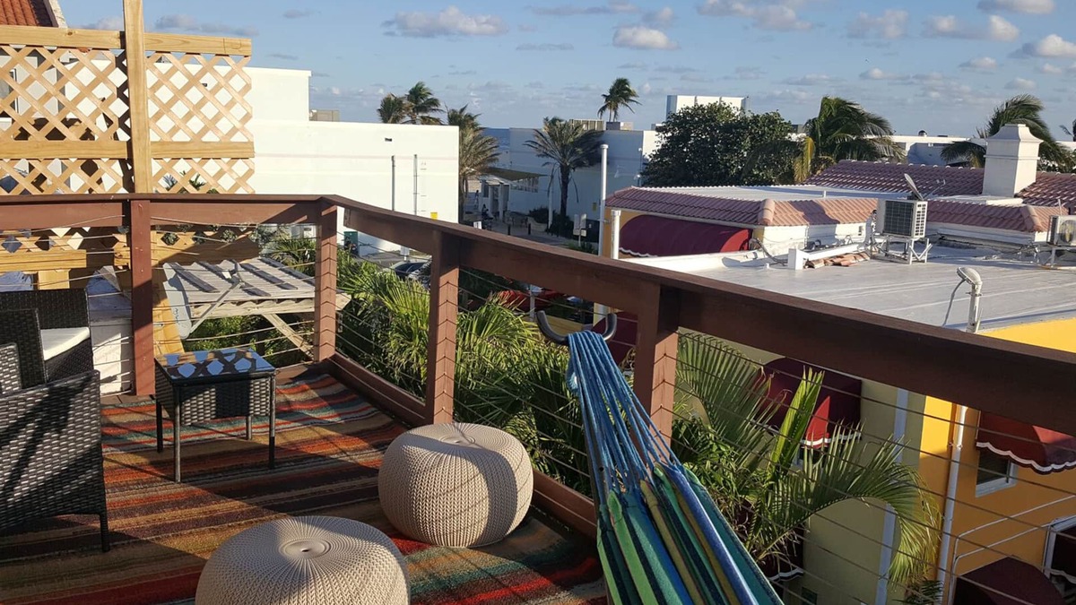 Hollywood House | Entire Beach Home, Steps From Hollywood Beach