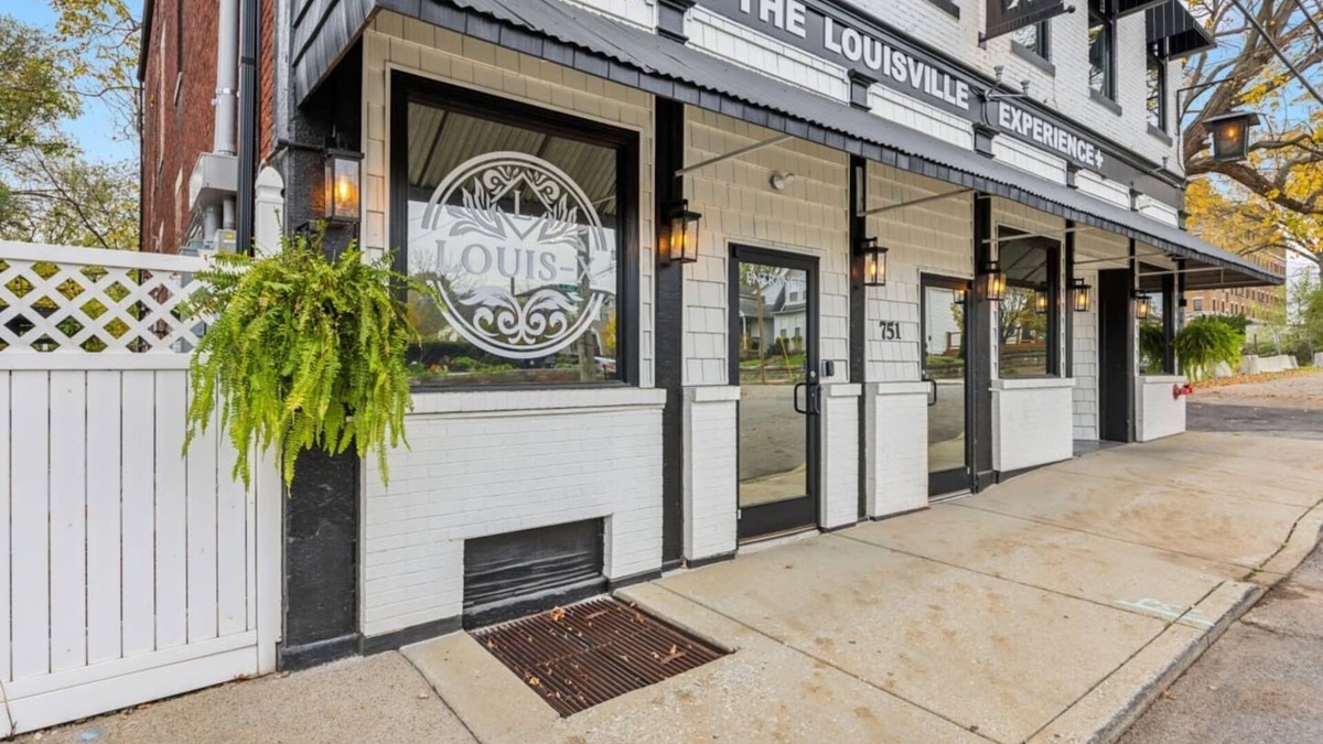 Jackson Hotel | Entire Boutique Hotel | 8 Suites