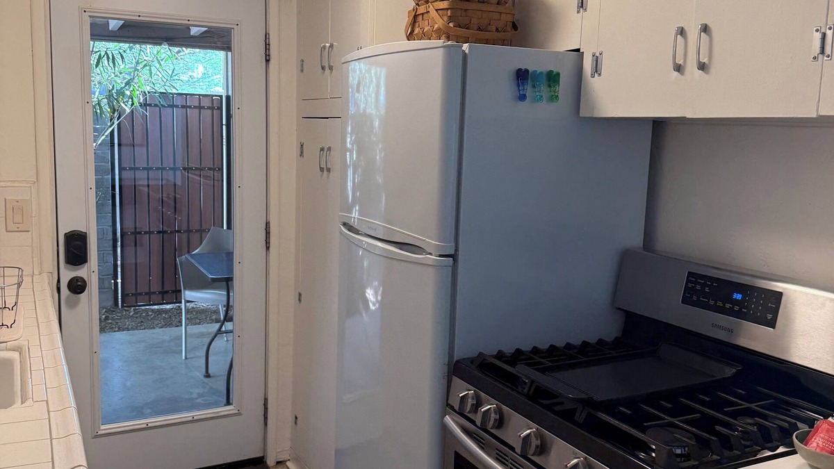 Encanto House | Entire Bungalow Located in Midtown Phoenix! Minutes off of the I10,