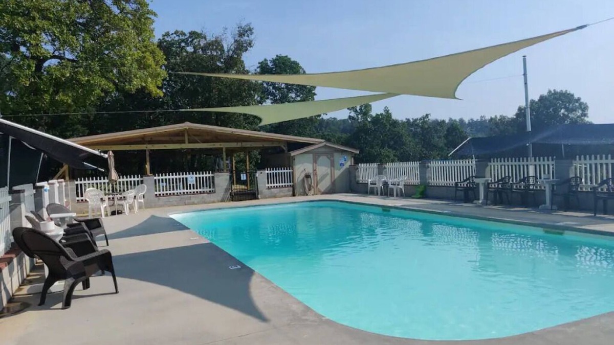 Elizabeth Apartment | Entire Cabin on Norfork Lake with swimming pool