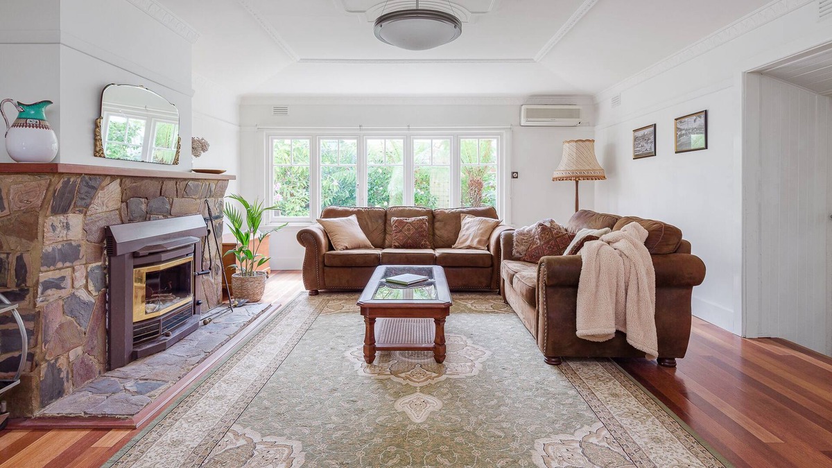 Upper Ferntree Gully Villa | Entire executive villa in Upper Ferntree Gully sleeps 10