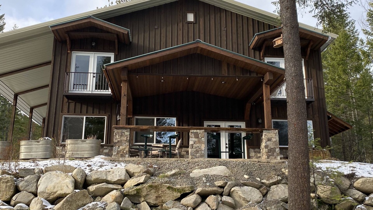 Bonner County House | Entire guesthouse, quiet wooded area of Cocolalla