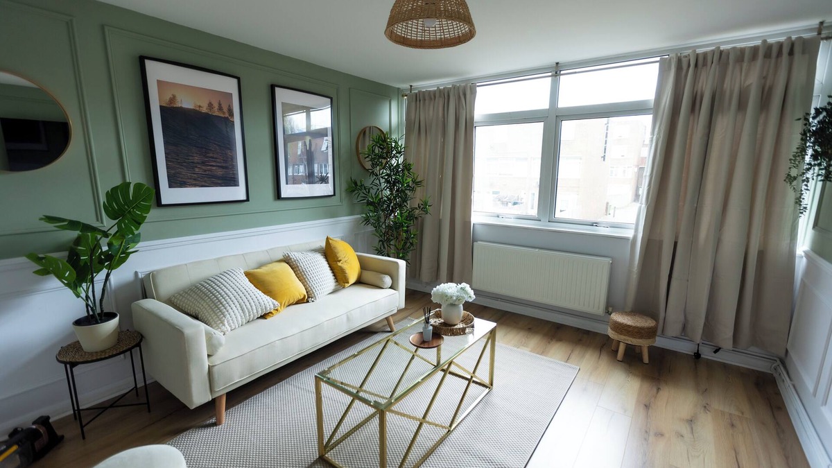 Thamesmead House | Entire home in Greater London, United Kingdom