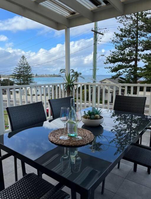 Shellharbour House | Entire home on the beach