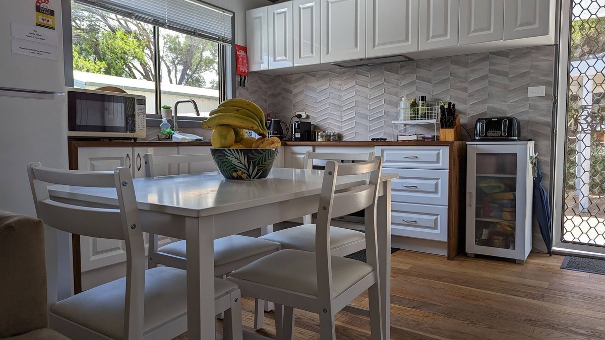 Loch Sport Cottage | Entire Home . Relax Unwind, Surrounded by Lakes, Beaches, and National Parks