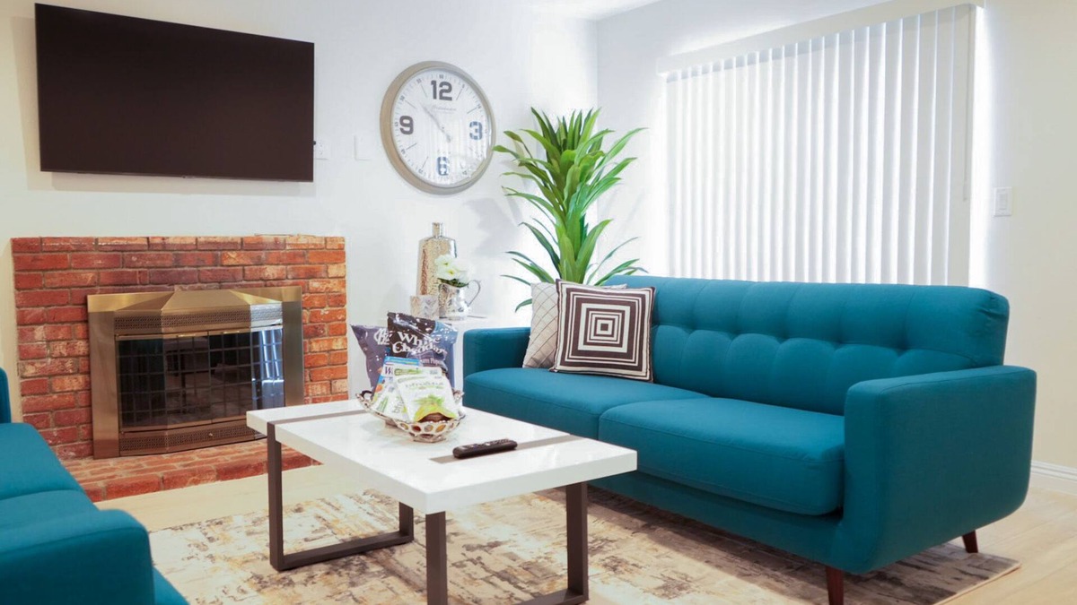 Bonita House | ENTIRE House!~3min to Old Town LaVerne!