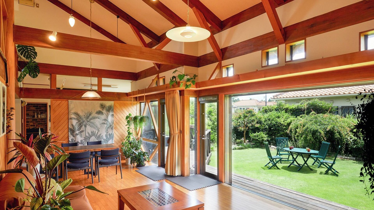 Isumi House | Entire house reserved, spacious living, bath in Hiba trees, BBQ, Foliage plants