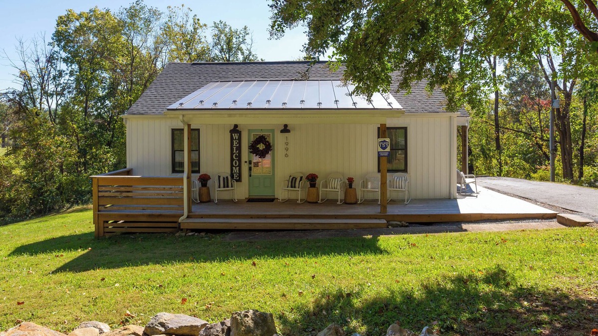 Afton Cottage | Entire Mid-Century Modern Farmhouse-Style Cottage hosted by Heather