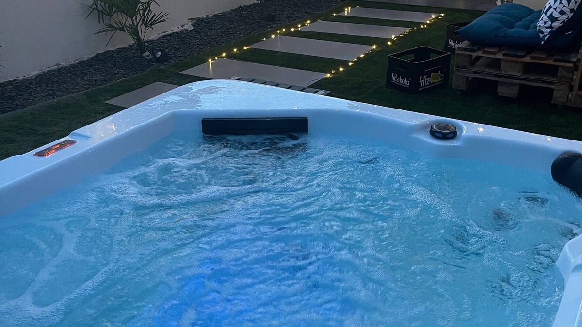 Widensolen Apartment | Entire new house Jaccuzi 6 People 10min Colmar
