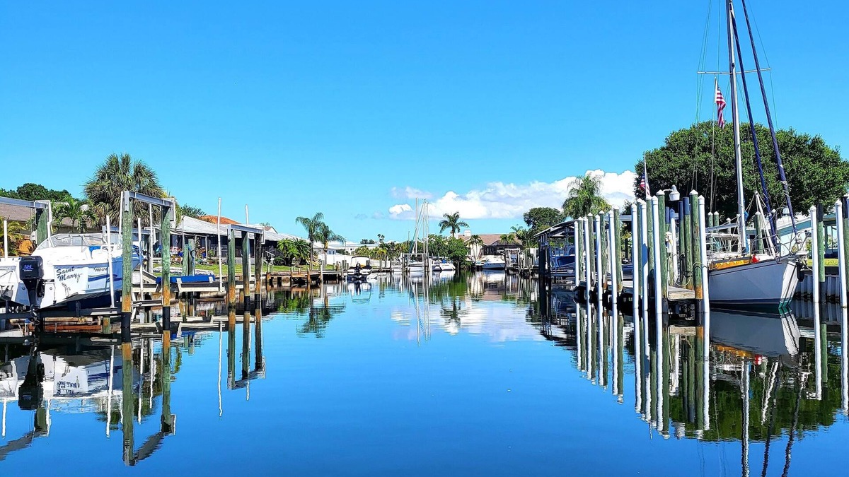 Apollo Beach House | ENTIRE TOWNHOME IN APOLLO BEACH FL