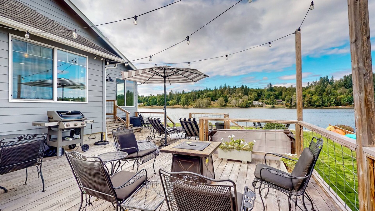 Agate Hotel | Entire waterfront property with hot tub, fire pits, patio & private beach access
