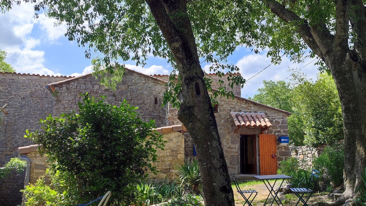 Brujas House | Entre Ardèche et Gard, un Gîte Tout Confort Pour un Séjour Nature et Détente
