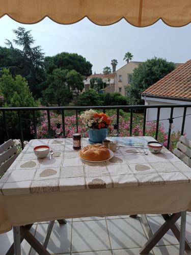 Villeneuve-les-Beziers Apartment | Entre Terre et Mer
