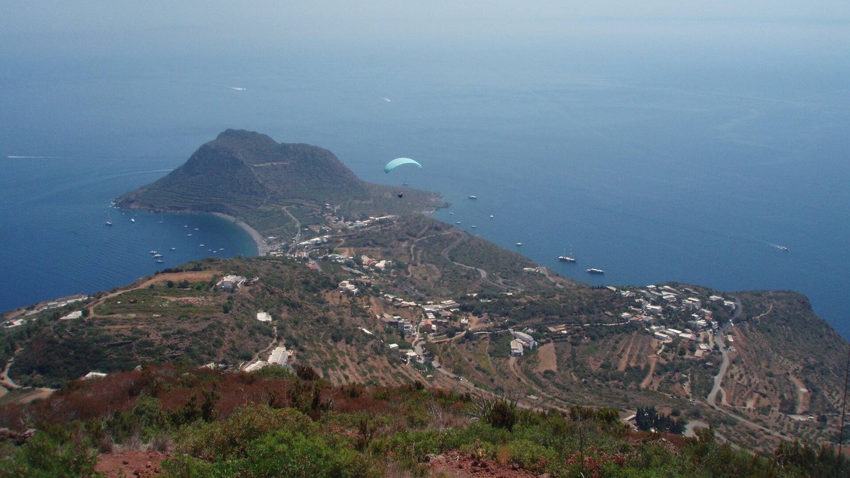 Filicudi Porto Villa | EOLIAN INDEPENDENT HOUSE