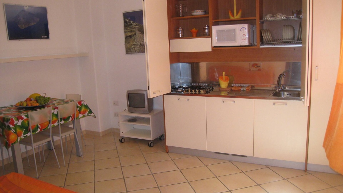 Canneto Apartment | EOLIE Lipari Canneto Studio apartment 30 m from the beach