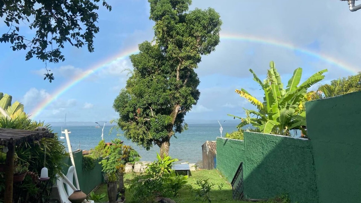 Itaparica House | Equipped beachfront house in Itaparica, with 5 bedrooms, 4 bathrooms, garden