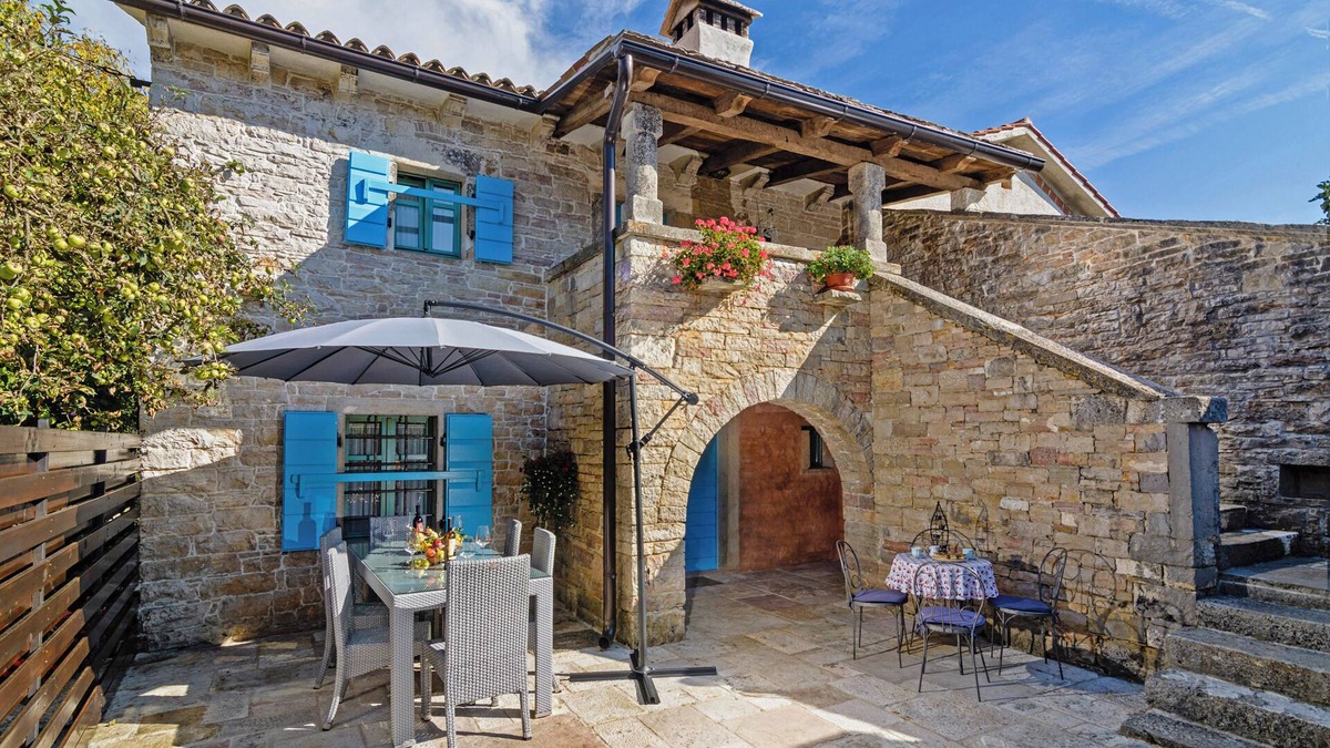 Heki House | Erisa in Trošti (Haus für 6 Personen)