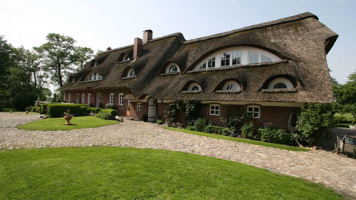 Lauenteil House | Erlenhof Steinau Fachwerkhaus mit Reetdach