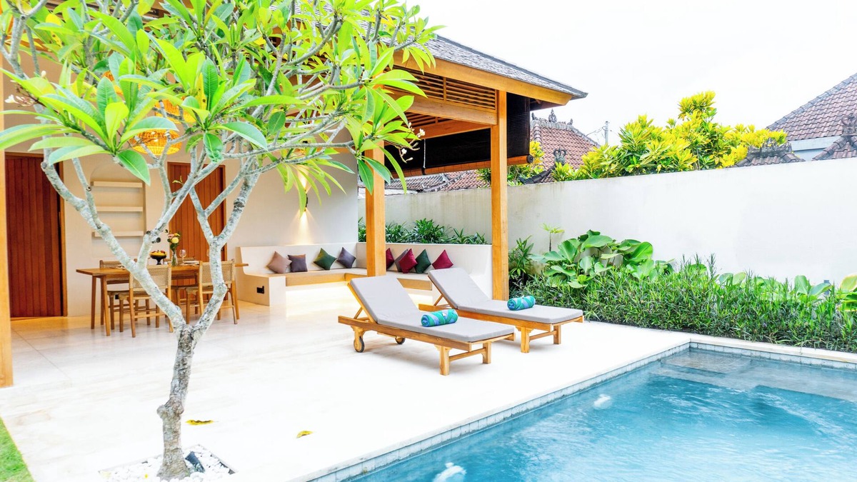 Mengwi Villa | Ersanea Villas consist of 8 units Luxury Villa, close to Seseh Famous Beach